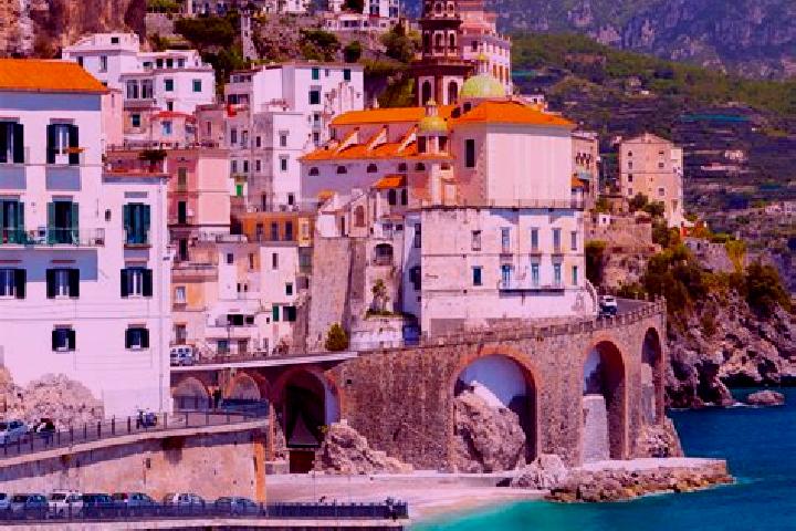 Eva, 20 — Escort in Marzio, Italy