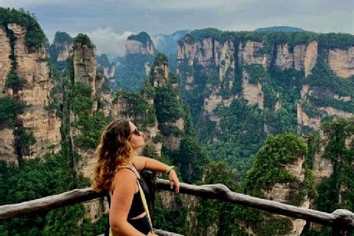 Eva, 20 — Escort in Zhangjiajie, China