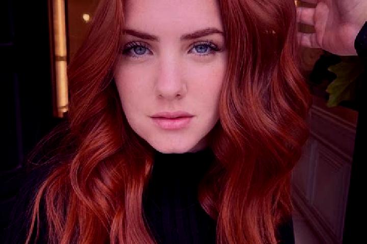 Eva, 21, a auburn blue-eyed mediterranean companion based in Patek. Offering OWO, Duos, BDSM. Available for incall and outcall, day and evening dates.