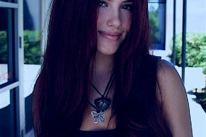 Eva, 21, a auburn dark-eyed asian companion based in Zuerich (Kreis 4) / Werd. Offering Overnight, CIM, GFE, Domination. Available for incall and outcall, ov...