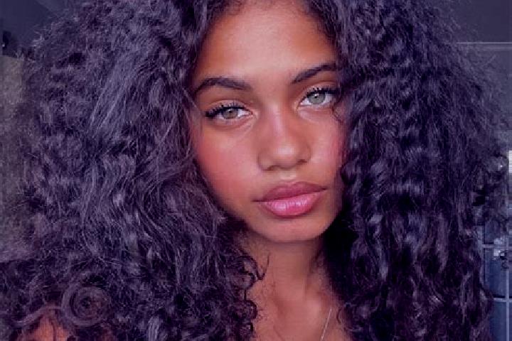 Eva, 21, a black grey-eyed ebony companion based in Idro. Offering Overnight, CIM, Dinner Date, Prostate Massage. Available for incall and outcall, day and e...