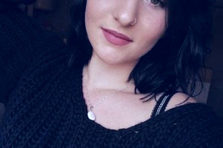 Eva, 21 — Escort in Hobart, United States