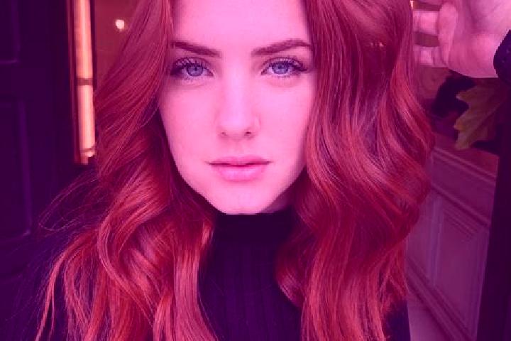 Eva, 23, a auburn blue-eyed caucasian companion based in Barlogu. Offering Fetish, Overnight, Couples. Available for incall and outcall, day and evening dates.