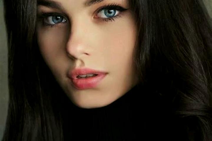 Eva, 23, a black dark-eyed slavic companion based in Rivamonte Agordino. Offering Erotic Massage, Party Girl, Massage, Striptease, Couples. Available for inc...