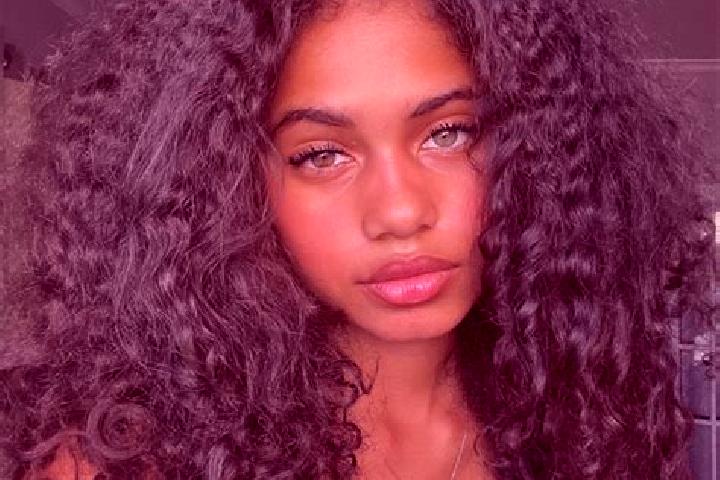 Eva, 23, a black grey-eyed ebony companion based in Cherukavu. Offering Couples, Duos. Available for incall and outcall, day and evening dates.