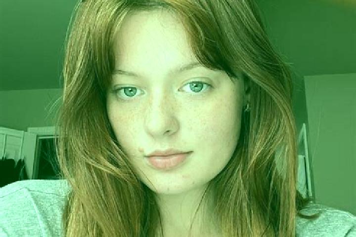 Eva, 23, a chestnut blue-eyed caucasian companion based in East Markham. Offering Deep French Kissing, A-Level, Girlfriend Experience, Duos. Available for in...