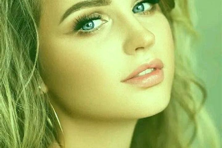 Eva, 23, a dark blonde blue-eyed slavic companion based in Tortel. Offering Travel Companion, A-Level, Domination, Party Girl, Overnight. Available for incal...