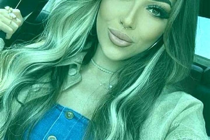 Eva, 23, a dark blonde brown-eyed caribbean companion based in Bernice. Offering Fetish, Erotic Massage, Duos, Striptease. Available for incall and outcall, ...