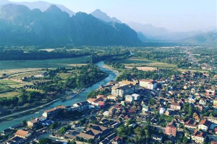 Eva, 23 — Escort in Ban Thakham, Laos