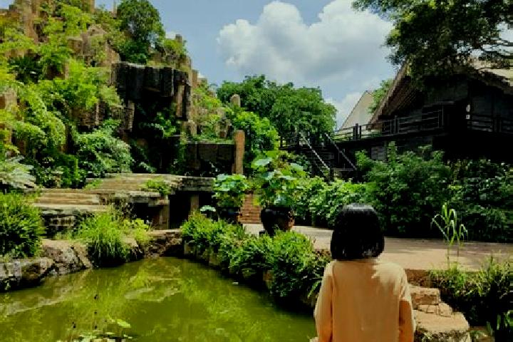 Eva, 23 — Escort in Buon Ma Thuot, Vietnam