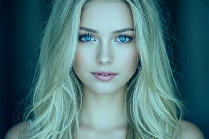 Eva, 24, a blonde dark-eyed mixed companion based in Siyahgird. Offering GFE, A-Level, BDSM. Available for incall and outcall, overnight bookings available.
