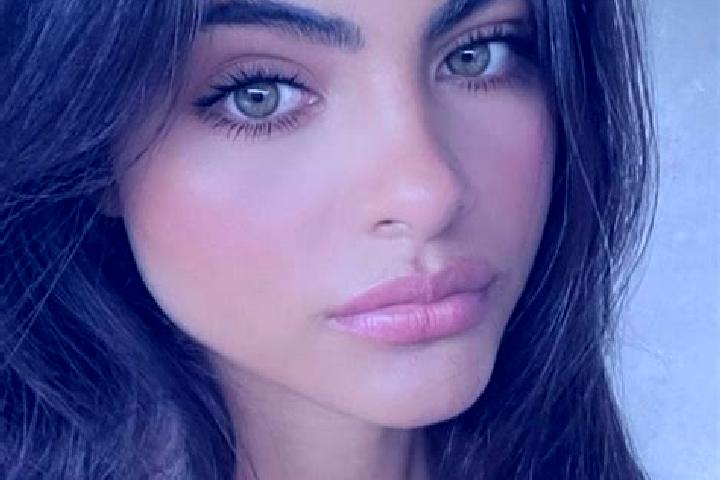 Eva, 24, a dark blonde dark-eyed indian companion based in Patarra. Offering Duos, OWO, Massage, Fetish. Available for incall and outcall, day and evening da...