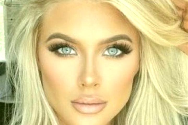 Eva, 24, a platinum blonde amber-eyed caribbean companion based in Kilsheelan. Offering BDSM, GFE, Deep French Kissing, Roleplay. Available for incall and ou...