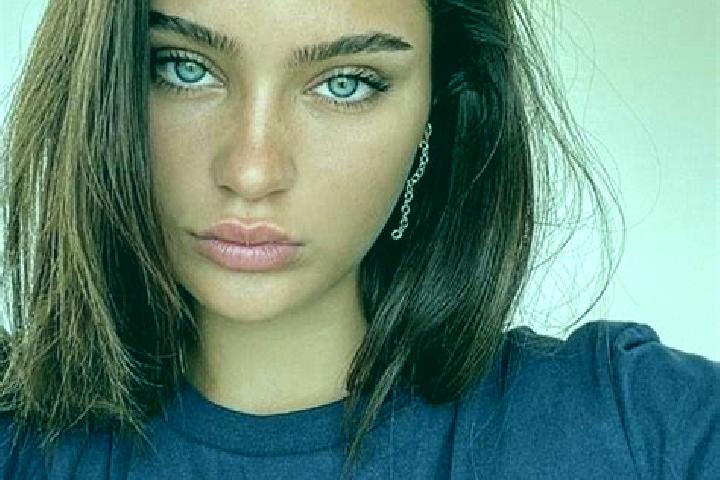 Eva, 25, a brunette dark-eyed asian companion based in Bisel. Offering Couples, A-Level, Duos, Roleplay. Available for incall and outcall, day and evening da...