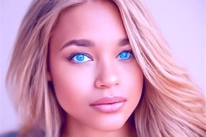Eva, 25, a dark blonde amber-eyed latina companion based in Oliena. Offering Striptease, Party Girl, OWO. Available for incall and outcall, day and evening d...