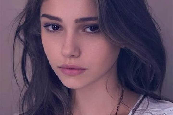 Eva, 26, a black grey-eyed slavic companion based in Zavidovici. Offering Striptease, Erotic Massage, GFE. Available for incall and outcall, overnight bookin...