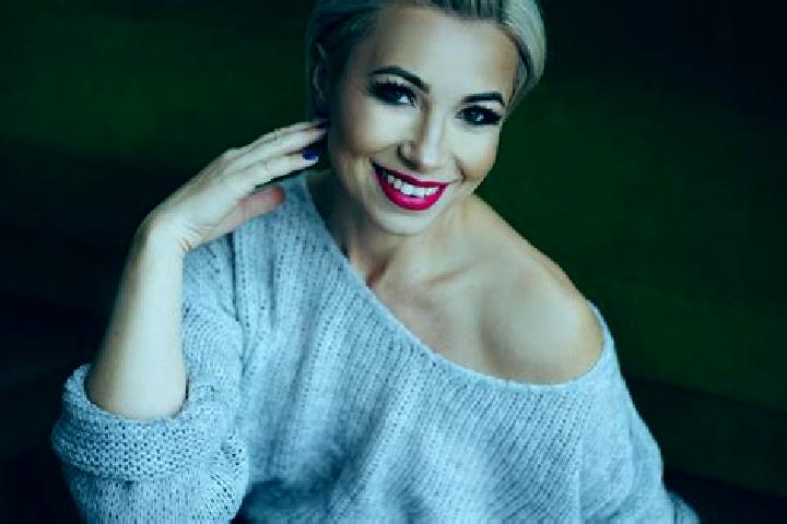 Eva, 26 — Escort in Ciagowice, Poland