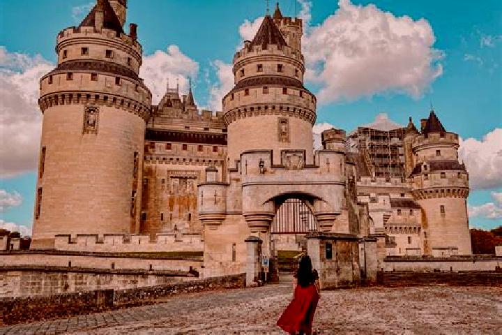 Eva, 26 — Escort in Pierrefonds, France