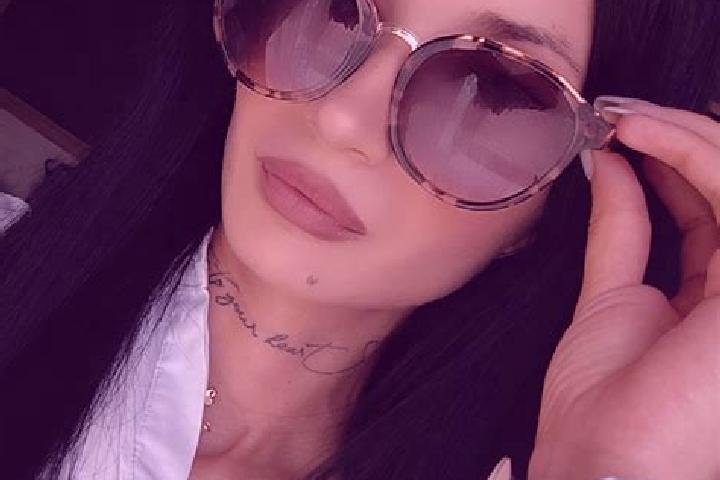 Eva, 27 — Escort in Cosoveni, Romania