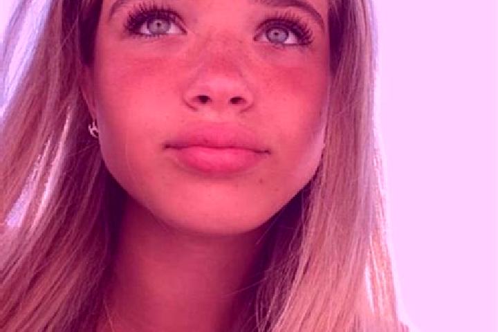 Eva, 27 — Escort in Krasnyi Kut, Ukraine