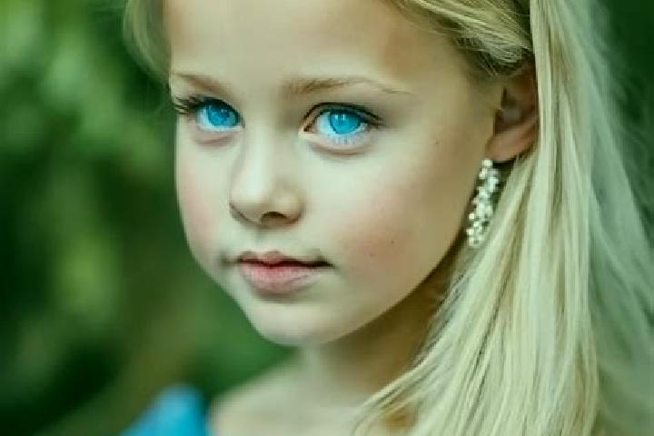 Eva, 28, a blonde blue-eyed middle eastern companion based in La Casita. Offering Party Girl, Duos, Girlfriend Experience. Available for incall and outcall, ...