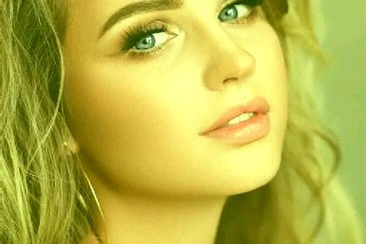 Eva, 28, a dark blonde blue-eyed indian companion based in Hanam. Offering Travel Companion, Massage, Dinner Date, Deep French Kissing. Available for incall ...
