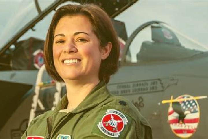 Eva, 28 — Escort in Keeler Farm, United States