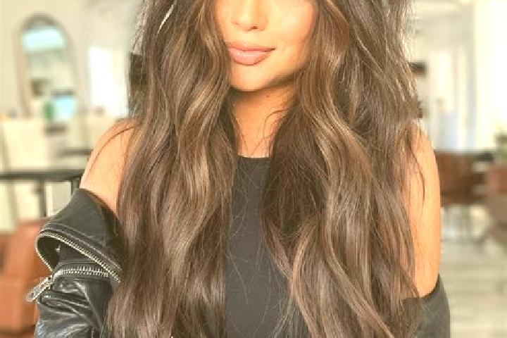Eva, 30, a brunette dark-eyed latina companion based in Xipeng. Offering A-Level, Massage, Girlfriend Experience, Fetish. Available for incall and outcall, o...