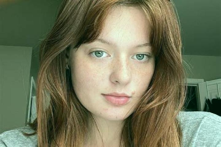 Eva, 31, a auburn blue-eyed european companion based in Roiffe. Offering GFE, Overnight, Dinner Date. Available for incall and outcall, overnight bookings av...