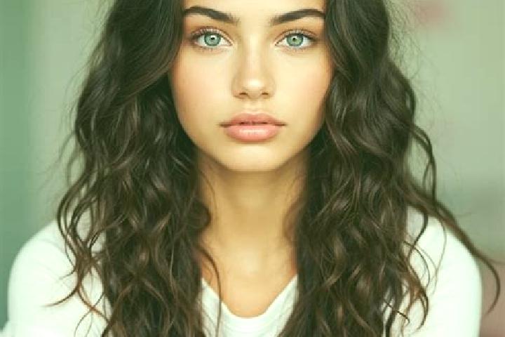 Eva, 31, a brunette dark-eyed mediterranean companion based in Getelo. Offering BDSM, Travel Companion, Overnight, 69. Available for incall and outcall, over...
