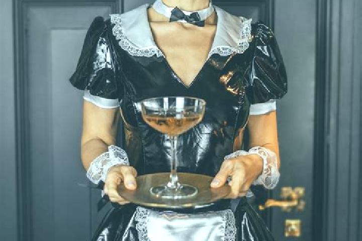 Eva, 31, a chestnut grey-eyed european companion based in Xiaguo. Offering Erotic Massage, Party Girl, OWO, Dinner Date, Travel Companion. Available for inca...