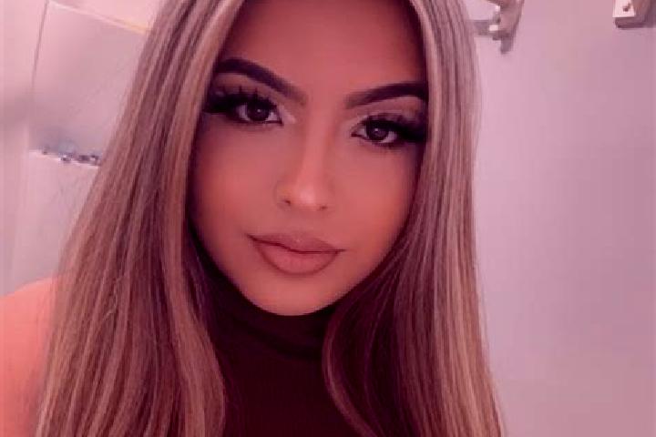 Eva, 32, a blonde brown-eyed latina companion based in Borgo Carillia. Offering GFE, BDSM, Domination, 69. Available for incall and outcall, overnight bookin...