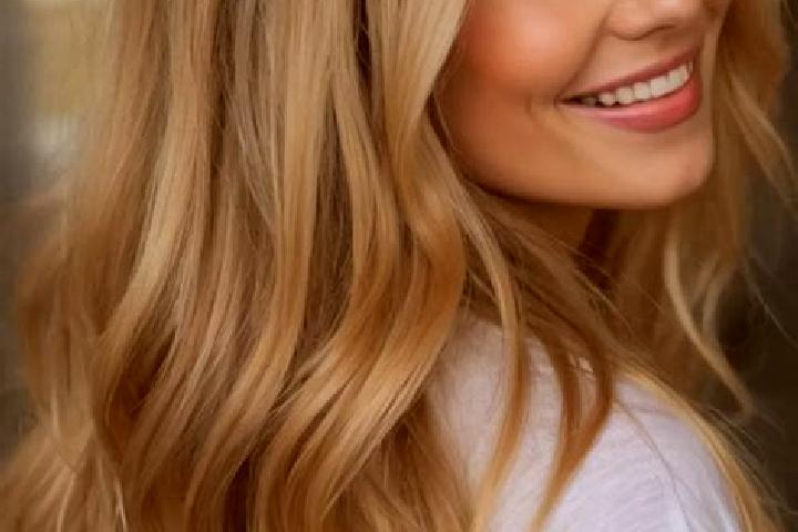 Eva, 32, a blonde hazel-eyed middle eastern companion based in Drnovice. Offering OWO, 69, Massage. Available for incall and outcall, overnight bookings avai...