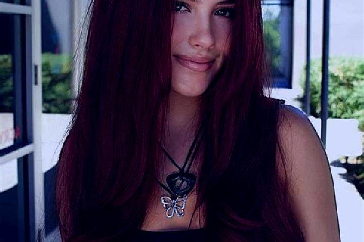 Eva, 33, a auburn dark-eyed caucasian companion based in Trennewurth. Offering Dinner Date, Tantra, Roleplay, GFE. Available for incall and outcall, overnigh...