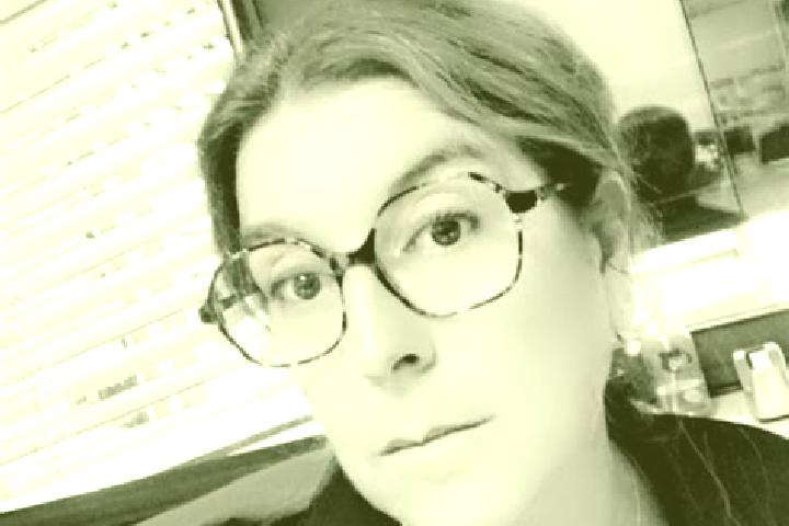 Eva, 33 — Escort in Vignoles, France
