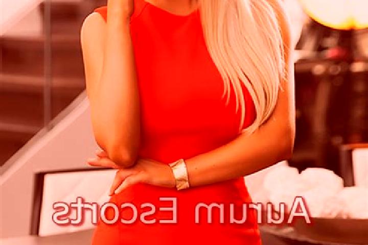 Eva, 34, a blonde dark-eyed middle eastern companion based in Aasbuttel. Offering BDSM, Domination, Tantra. Available for incall and outcall, overnight booki...