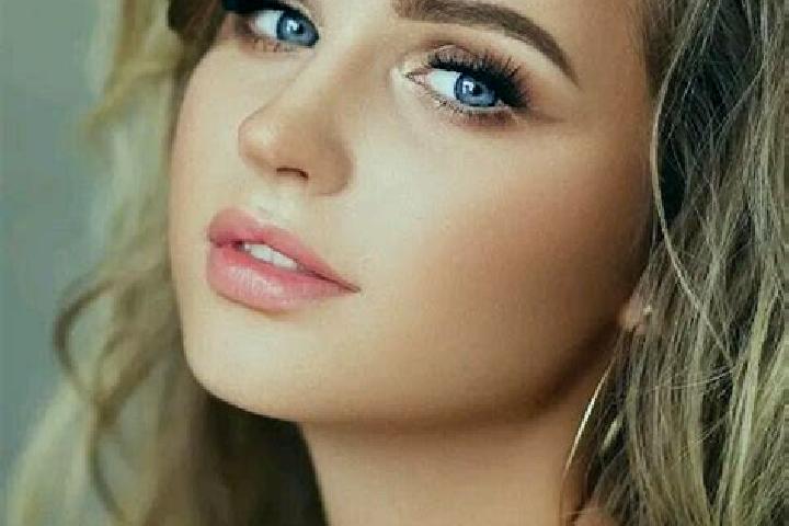 Eva, 34, a dark blonde blue-eyed caucasian companion based in Tototepec. Offering Overnight, GFE. Available for incall and outcall, overnight bookings availa...