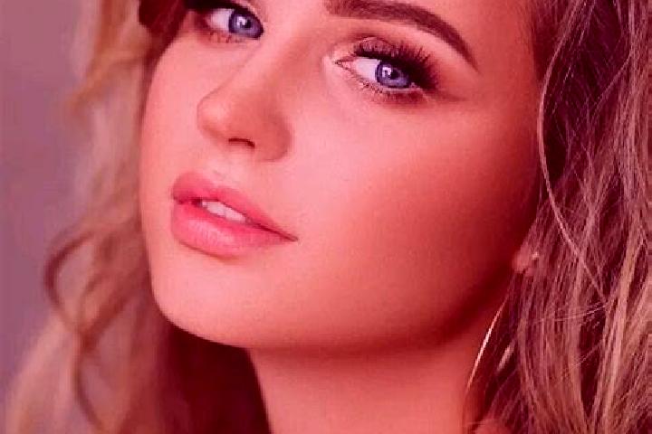 Eva, 34, a dark blonde blue-eyed slavic companion based in Coelemu. Offering Deep French Kissing, GFE, BDSM. Available for incall and outcall, overnight book...