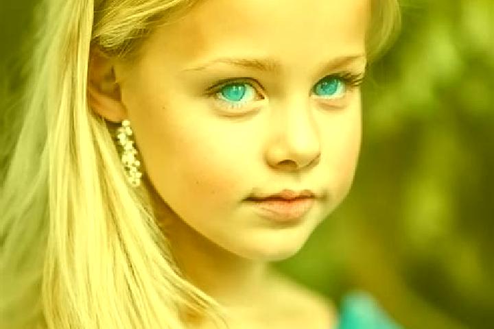 Eva, 35, a blonde blue-eyed mixed companion based in Nong Chik. Offering 69, Striptease, Dinner Date, Erotic Massage. Available for incall and outcall, day a...