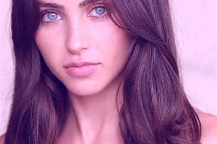 Eva, 35, a brunette amber-eyed indian companion based in Nowa Brzeznica. Offering Party Girl, 69, BDSM, CIM, Striptease. Available for incall and outcall, ov...