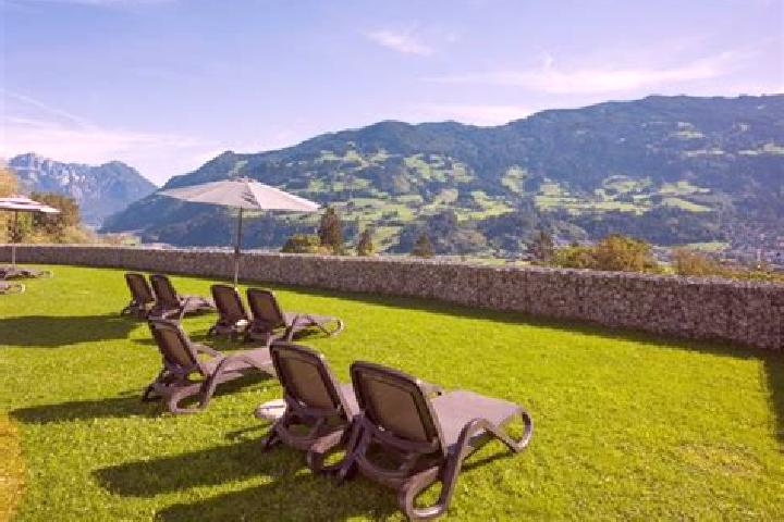 Eva, 35, a chestnut blue-eyed slavic companion based in Hart im Zillertal. Offering Striptease, A-Level, Overnight. Available for incall and outcall, overnig...