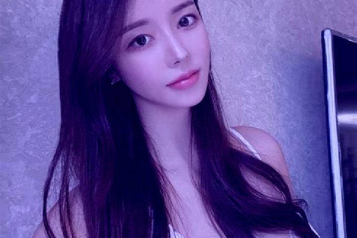 Eva, 35 — Escort in Biaokou, China