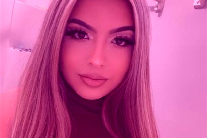 Eva, 36, a blonde dark-eyed latina companion based in Marzi. Offering Striptease, Deep French Kissing, Party Girl. Available for incall and outcall, day and ...