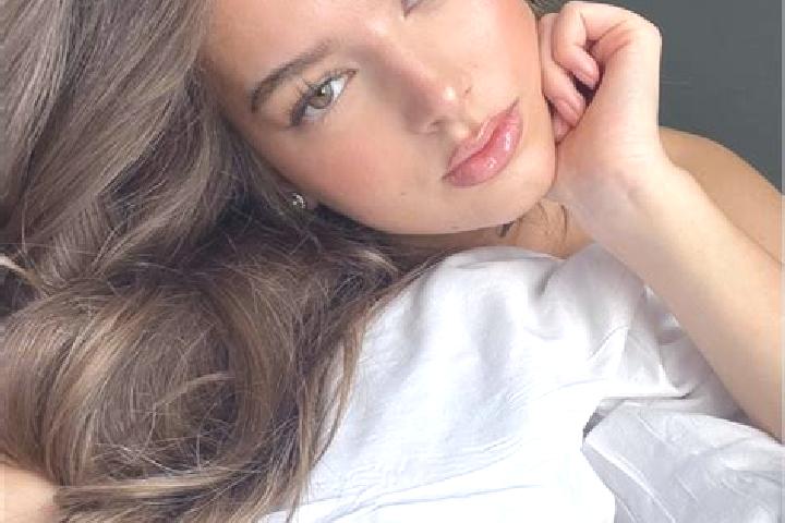 Eva, 36, a chestnut grey-eyed latina companion based in Oldsum. Offering Party Girl, Prostate Massage, Overnight, Massage, GFE. Available for incall and outc...