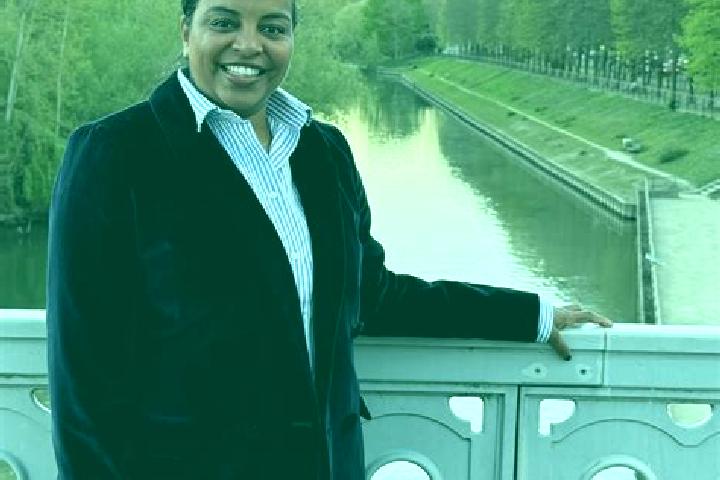 Eva, 37 — Escort in Poissy, France