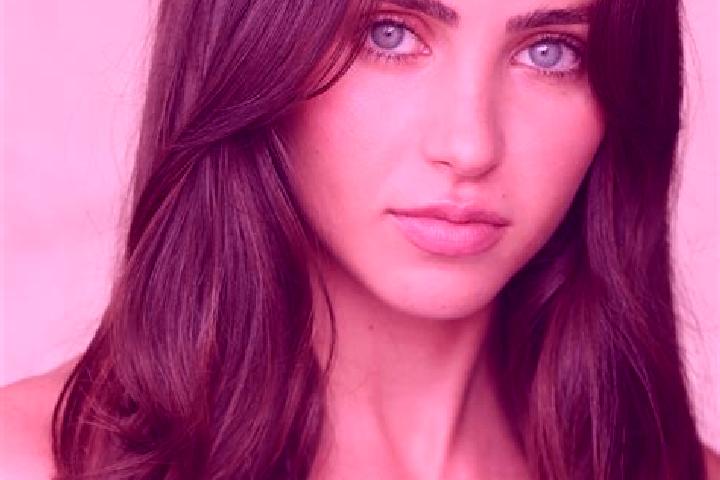 Eva, 38, a brunette brown-eyed latina companion based in Gelsted. Offering Massage, BDSM, OWO. Available for incall and outcall, overnight bookings available.