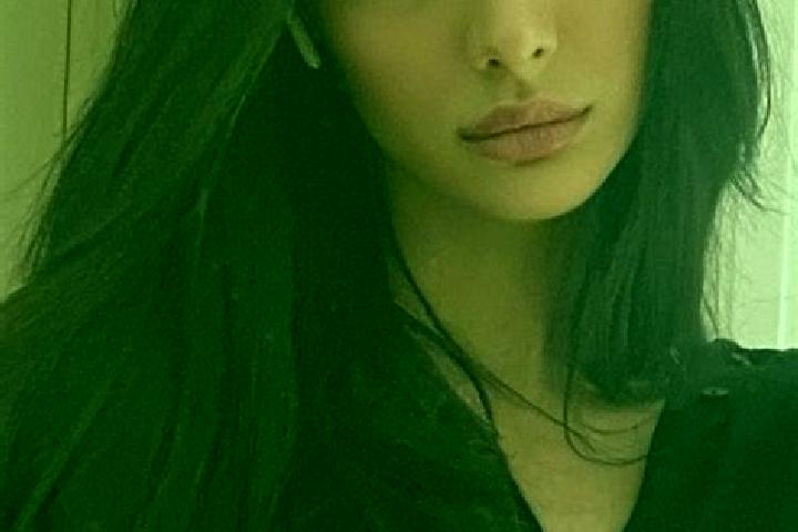 Eva, 39, a black dark-eyed middle eastern companion based in Puerta de Palapares. Offering Erotic Massage, Domination, Striptease, Girlfriend Experience, Pro...