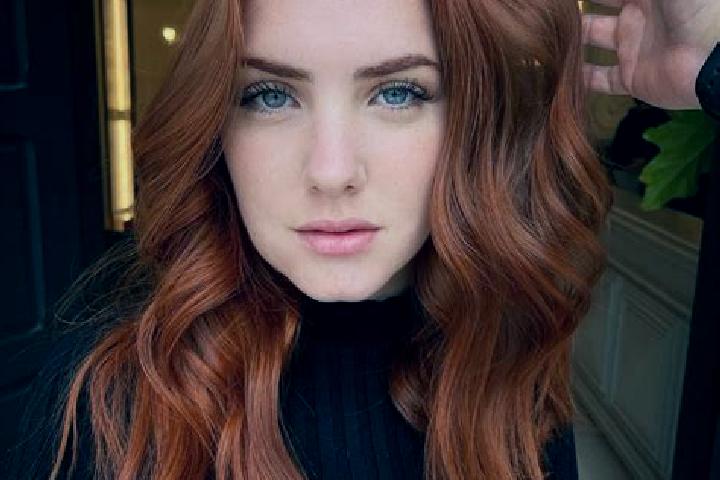 Evelyn, 20, a auburn blue-eyed indian companion based in Casas Adobes. Offering Striptease, GFE, BDSM, Roleplay. Available for incall and outcall, day and ev...