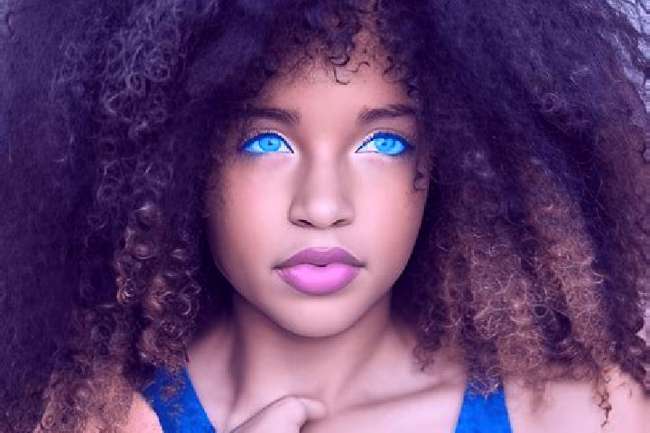 Evelyn, 20, a black blue-eyed mixed companion based in Mosonmagyarovar. Offering Party Girl, GFE. Available for incall and outcall, overnight bookings availa...