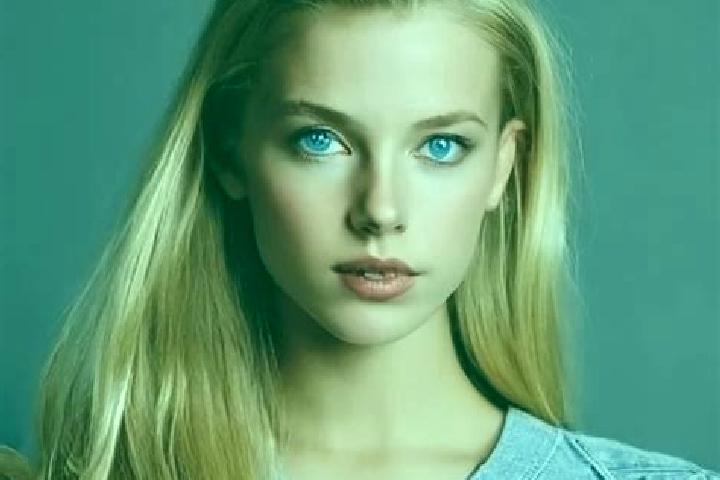Evelyn, 20, a blonde grey-eyed mixed companion based in Yotsuya. Offering A-Level, Party Girl, Dinner Date, GFE, Roleplay. Available for incall and outcall, ...